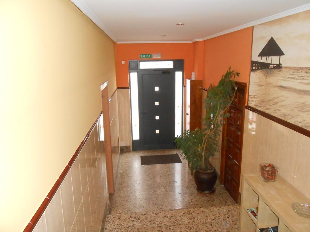 Hostal Restaurante El Abuelo Trobajo Del Camino Eksteriør bilde