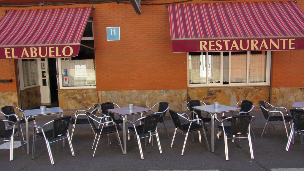 Hostal Restaurante El Abuelo Trobajo Del Camino Eksteriør bilde