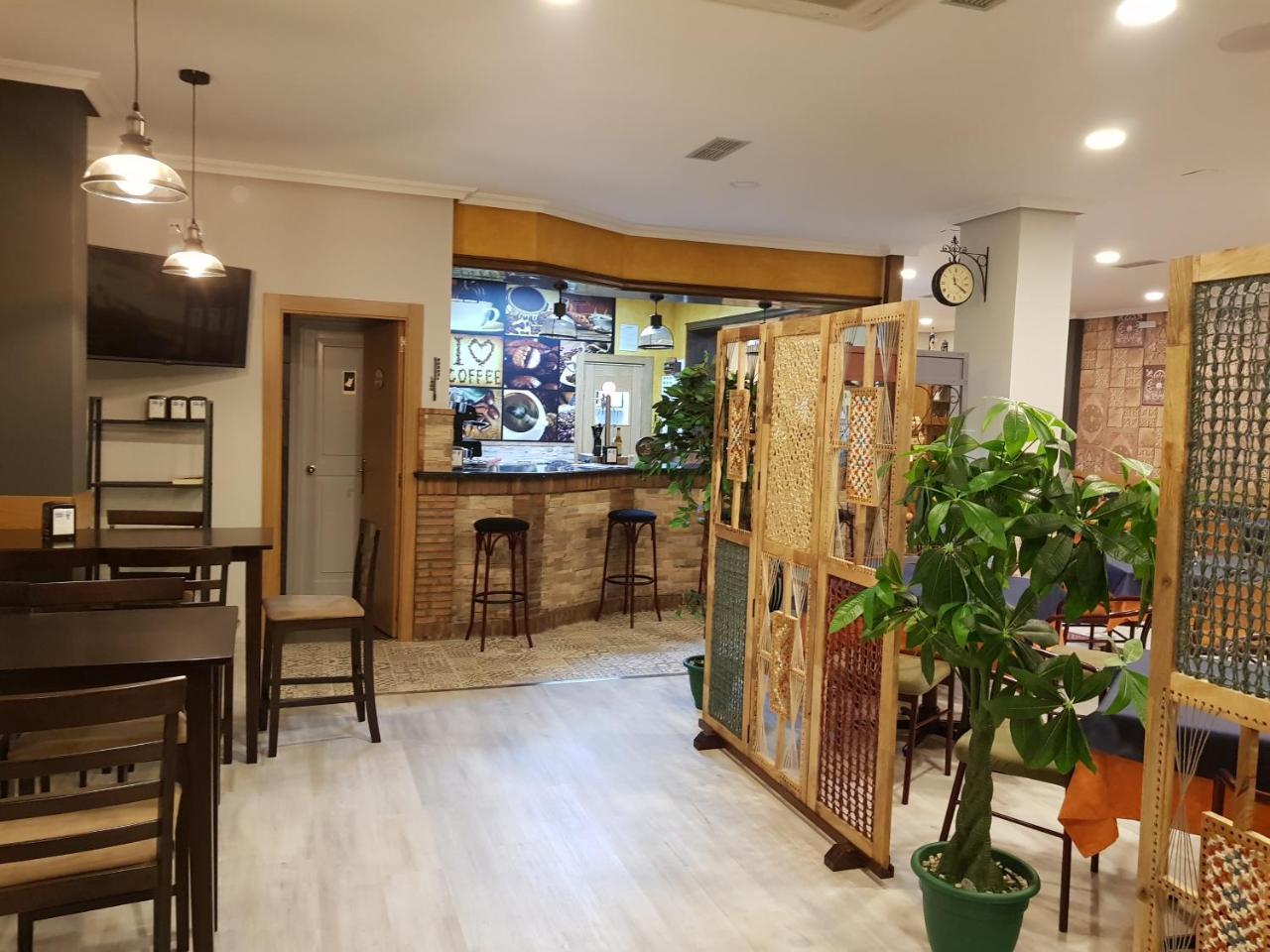 Hostal Restaurante El Abuelo Trobajo Del Camino Eksteriør bilde
