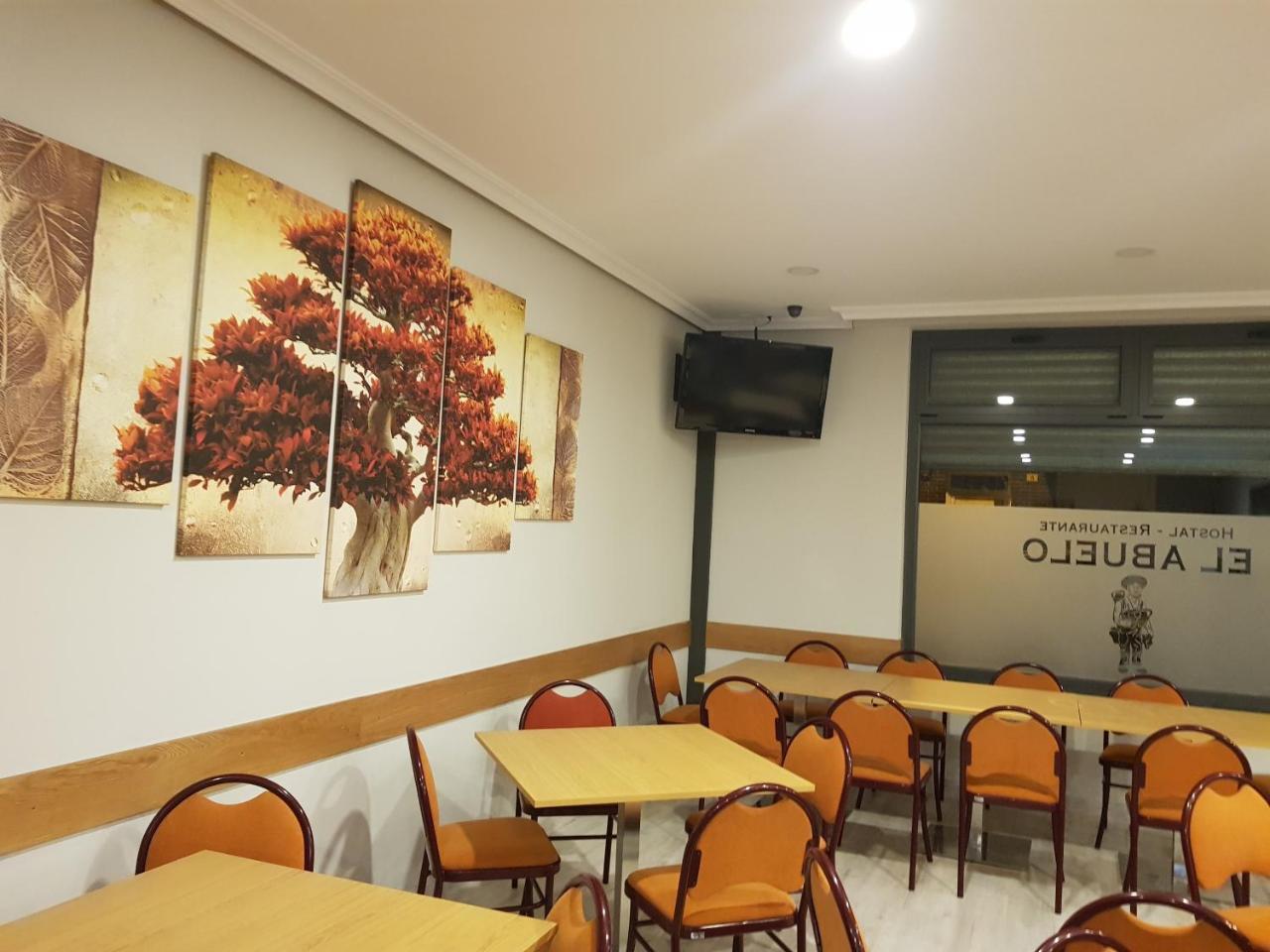 Hostal Restaurante El Abuelo Trobajo Del Camino Eksteriør bilde